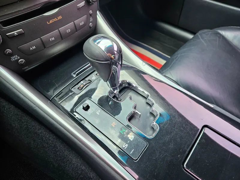 Lexus IS250