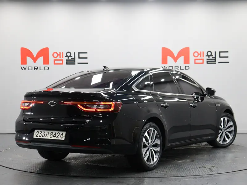 Renault SM6