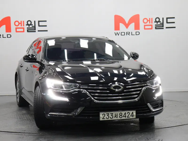 Renault SM6