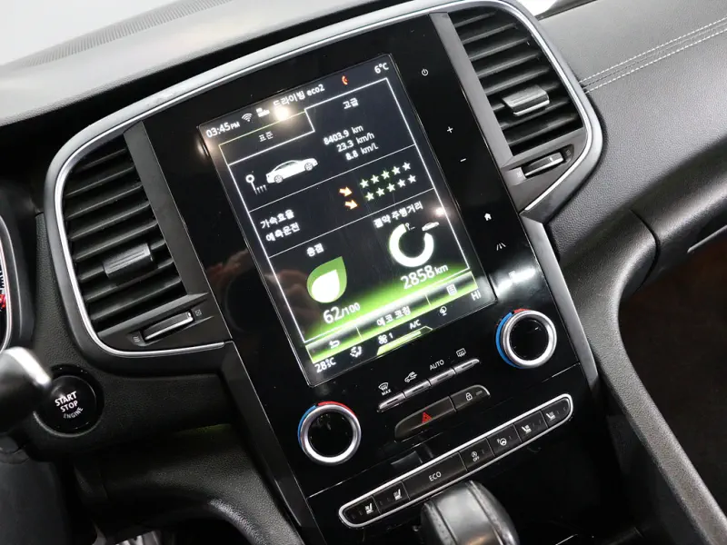 Renault SM6