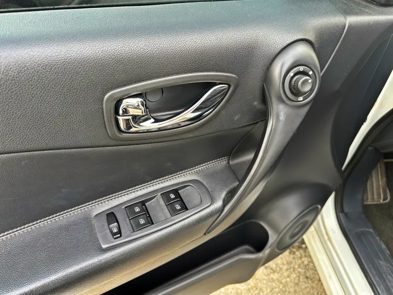 Renault QM5