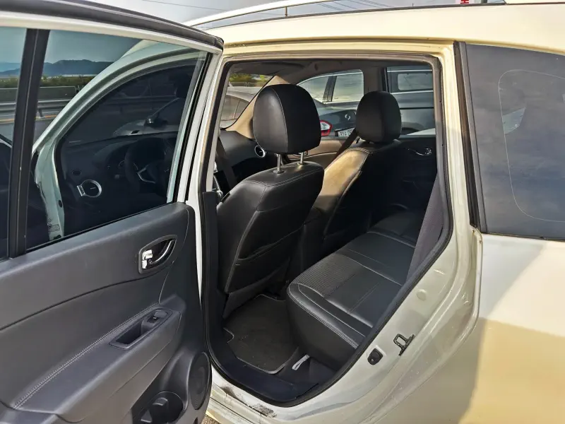 Renault QM5