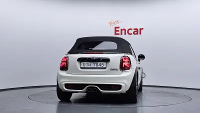MINI Cooper Convertible