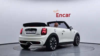 MINI Cooper Convertible