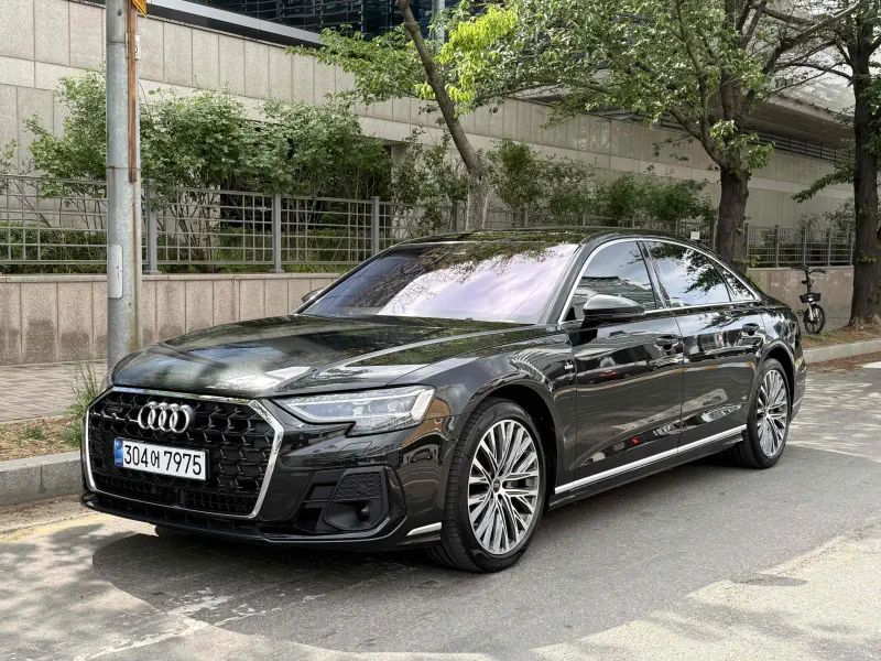 Audi A8