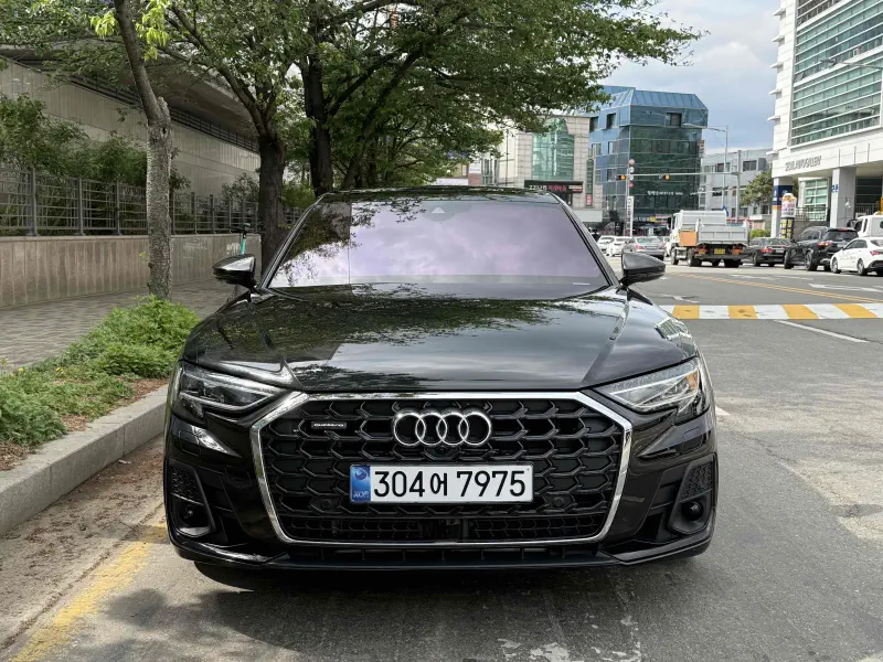 Audi A8