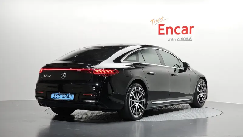 Mercedes-Benz EQS