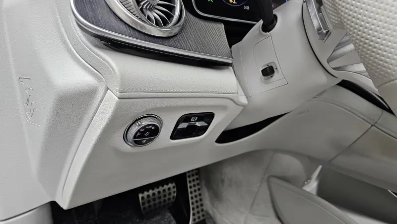 Mercedes-Benz EQS