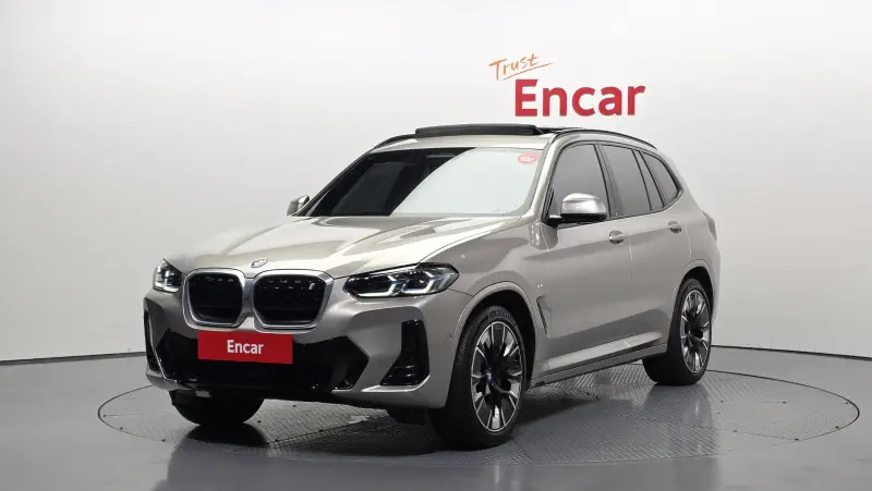 BMW iX3