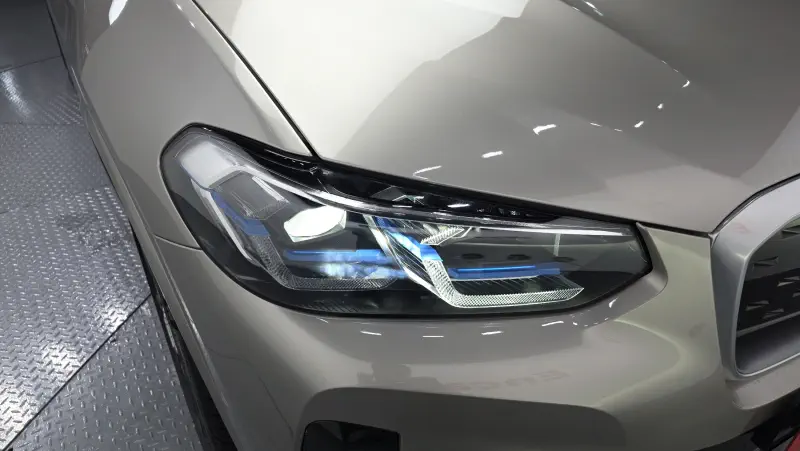 BMW iX3
