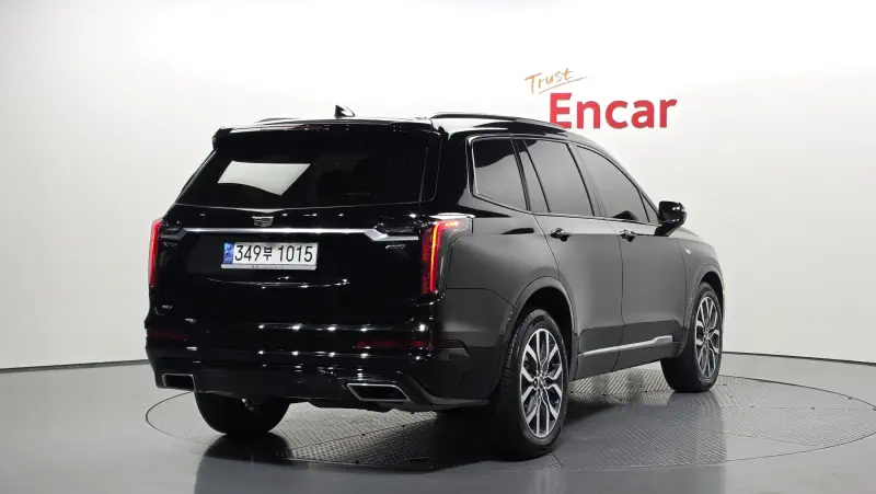 Cadillac XT6