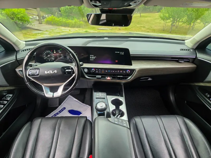 Kia K8