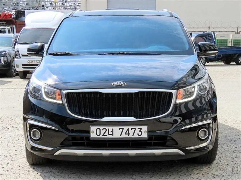 Kia Carnival