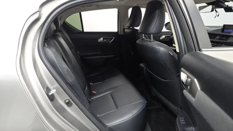 Lexus CT200h