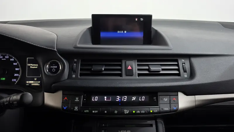 Lexus CT200h
