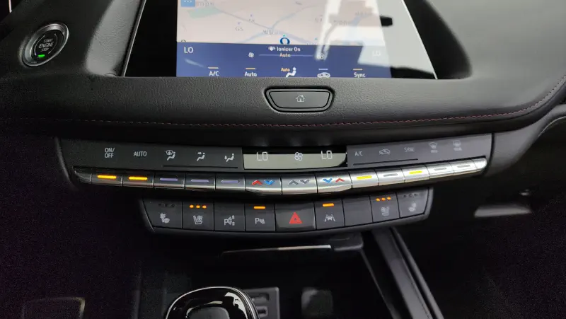 Cadillac XT4