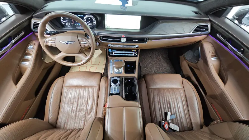 Genesis G90