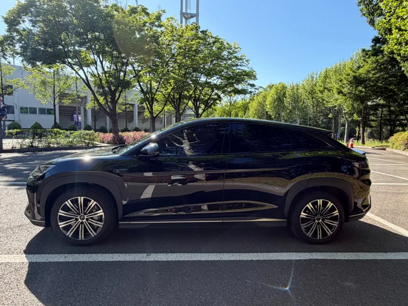 BYD Sealion 7
