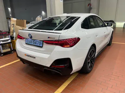 BMW i4