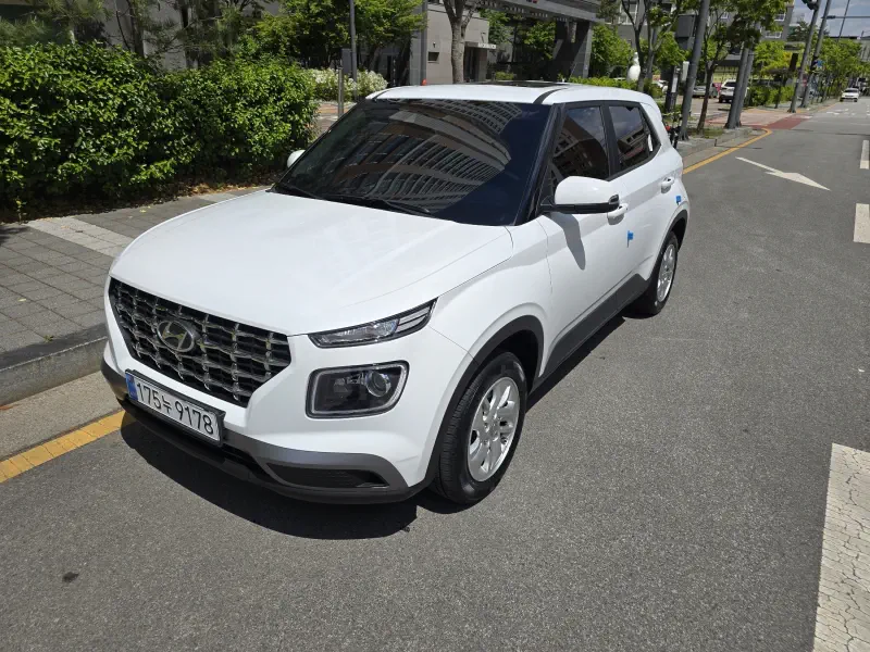 Hyundai Venue