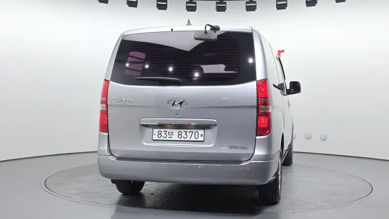 Hyundai Grand Starex