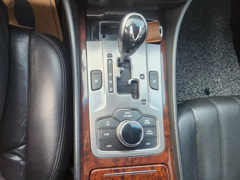 Hyundai Equus