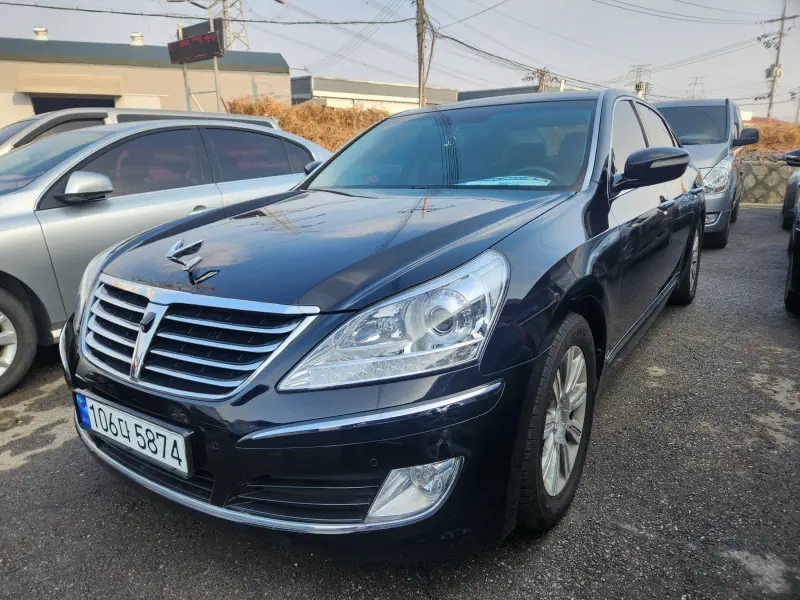 Hyundai Equus