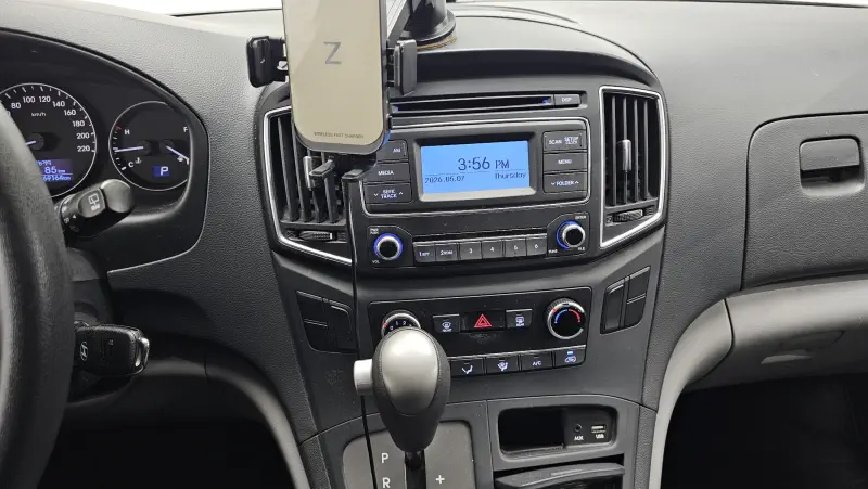 Hyundai Grand Starex