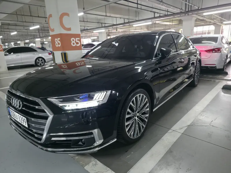 Audi A8