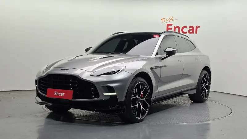 Aston Martin DBX