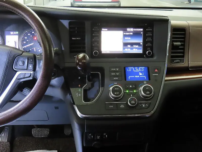 Toyota Sienna