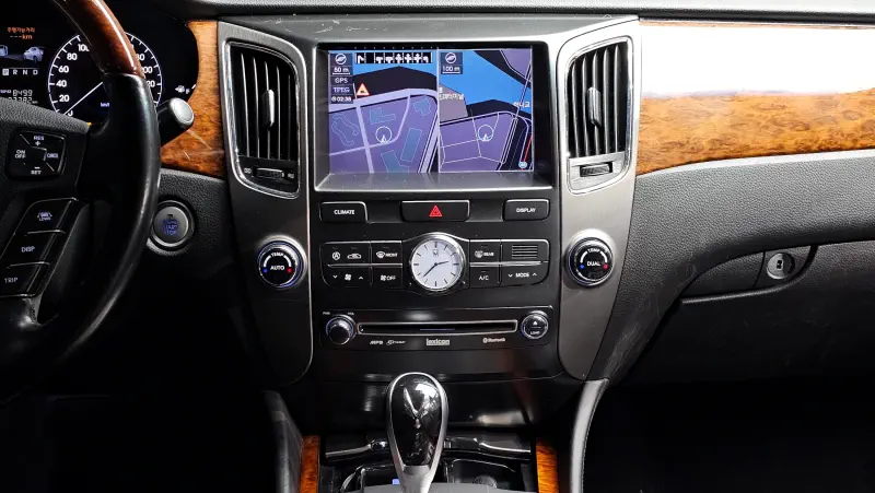 Hyundai Equus