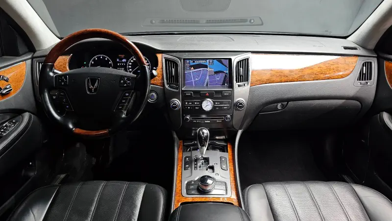 Hyundai Equus