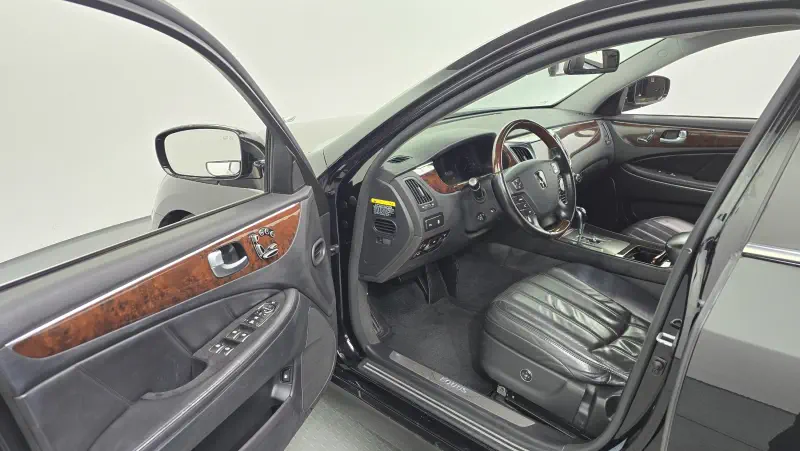 Hyundai Equus