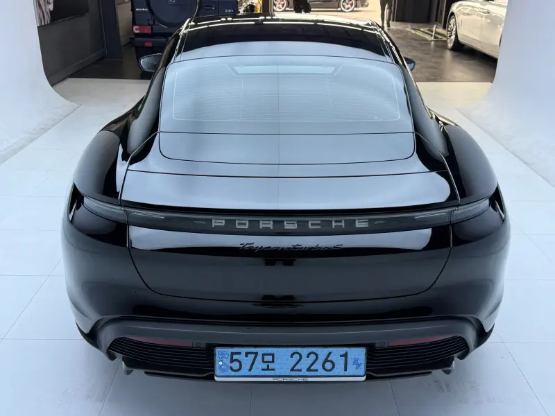 Porsche Taycan