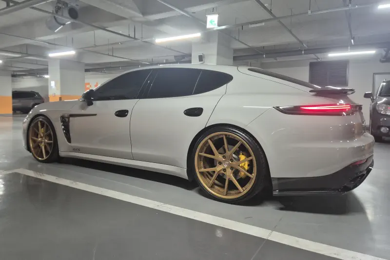 Porsche Panamera