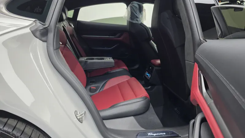 Porsche Taycan