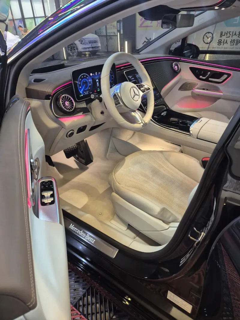 Mercedes-Benz EQE