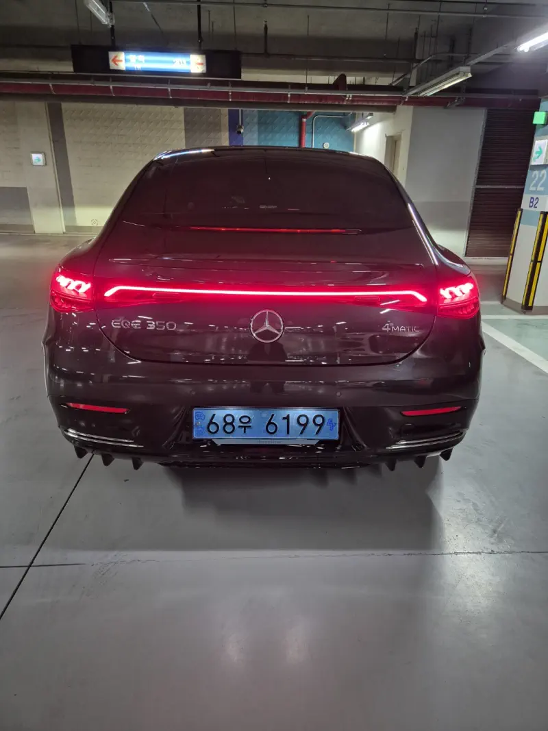 Mercedes-Benz EQE