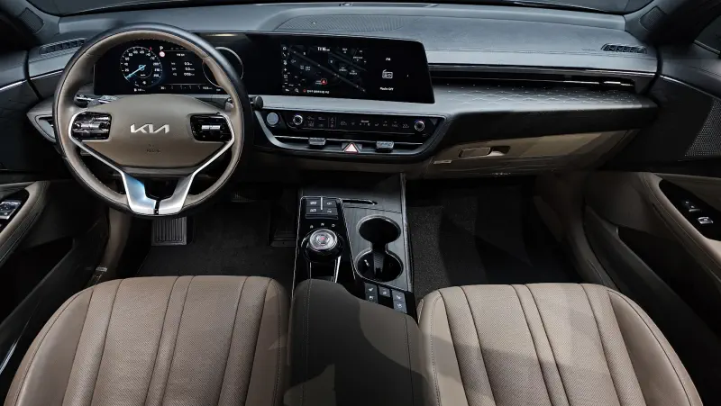 Kia K8