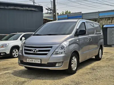 Hyundai Grand Starex