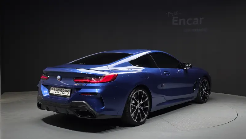BMW 8-Series