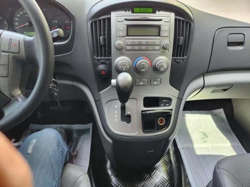 Hyundai Grand Starex