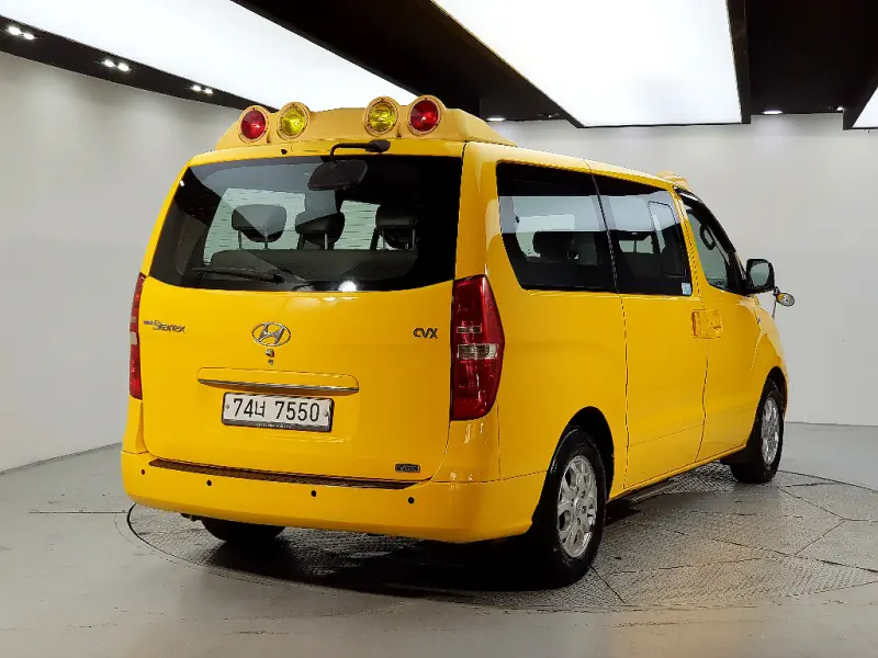 Hyundai Grand Starex