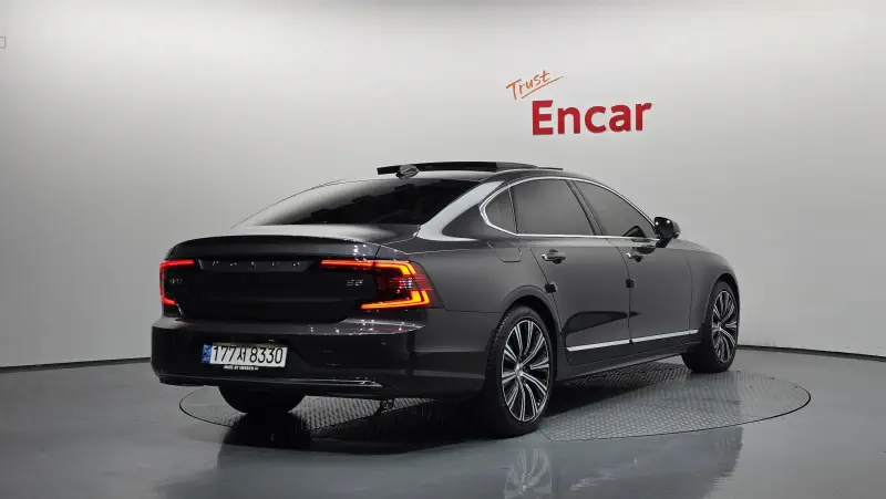 Volvo S90