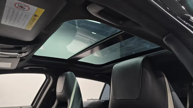 Infiniti Q30