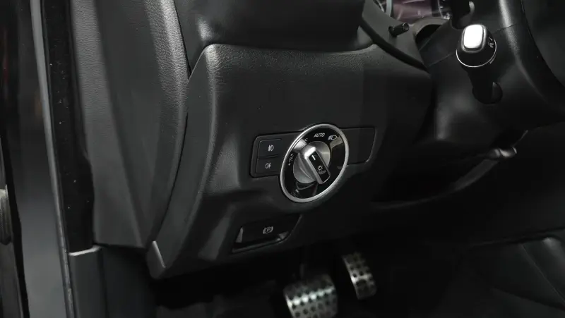 Infiniti Q30