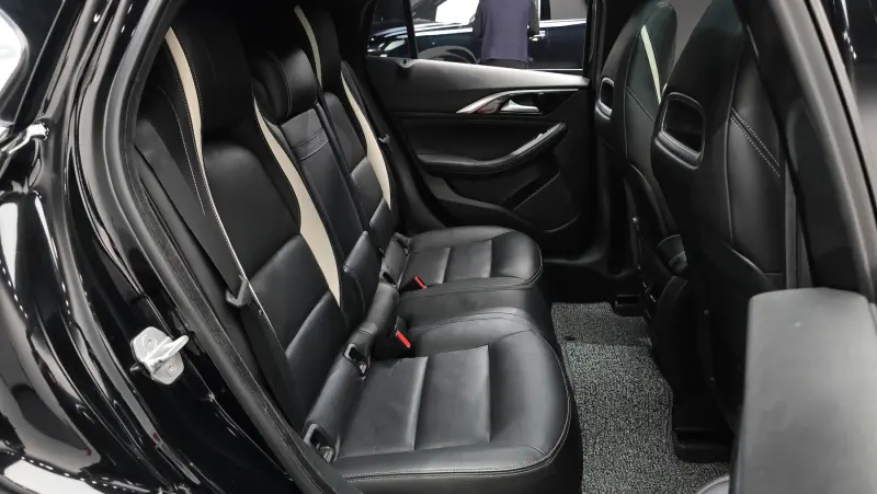 Infiniti Q30