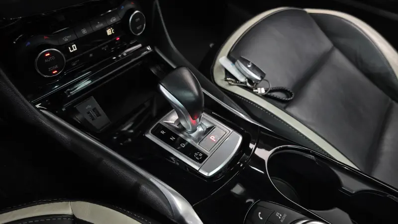 Infiniti Q30
