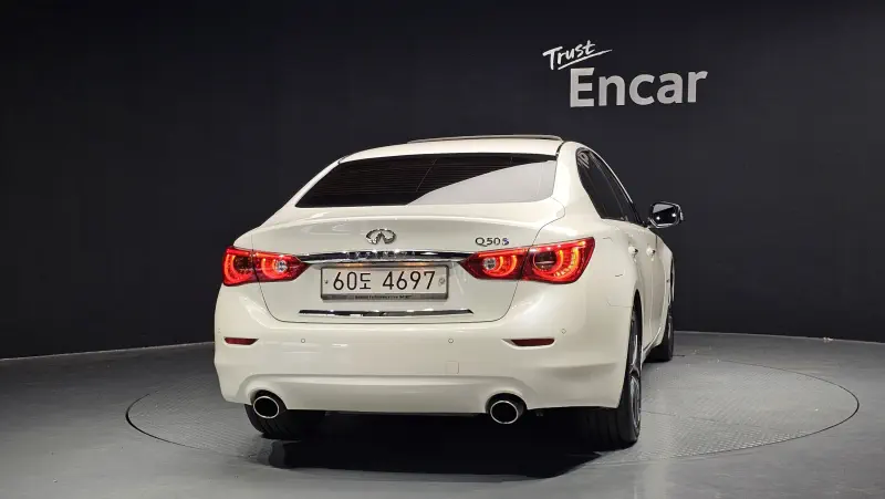 Infiniti Q50